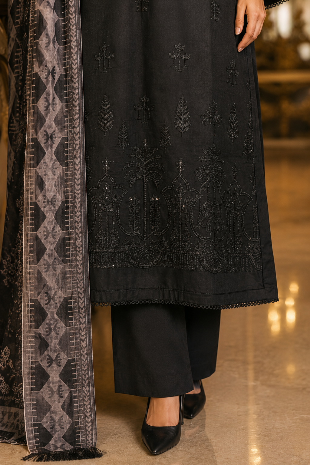 RUBAAI 3PC READY TO WEAR