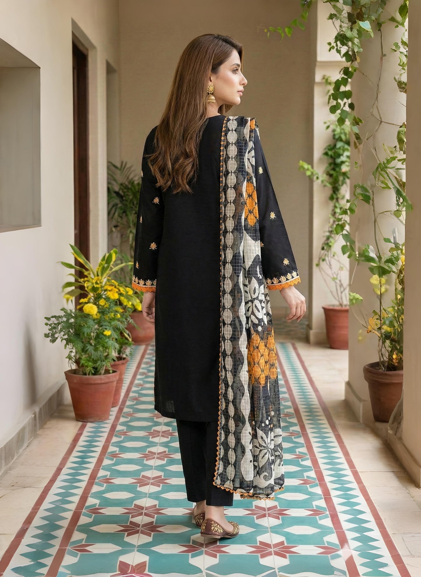 NOORE BLACK – 3 PIECE CHIKAN KARI CAMBRIC LAWN SUIT 2026