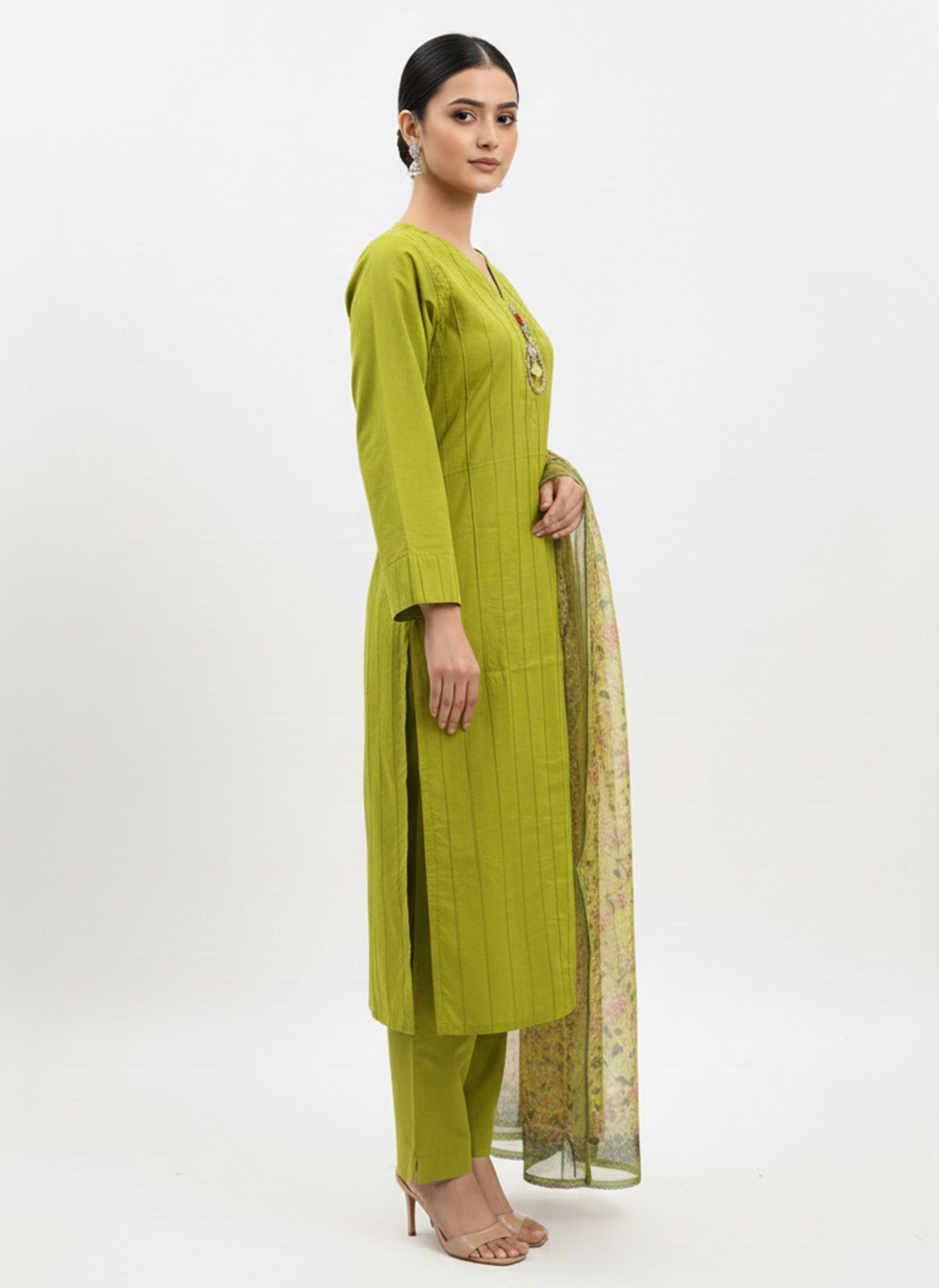 LEAFY CHARM – 3 PIECE PARROT GREEN JACQUARD COLLECTION 2026