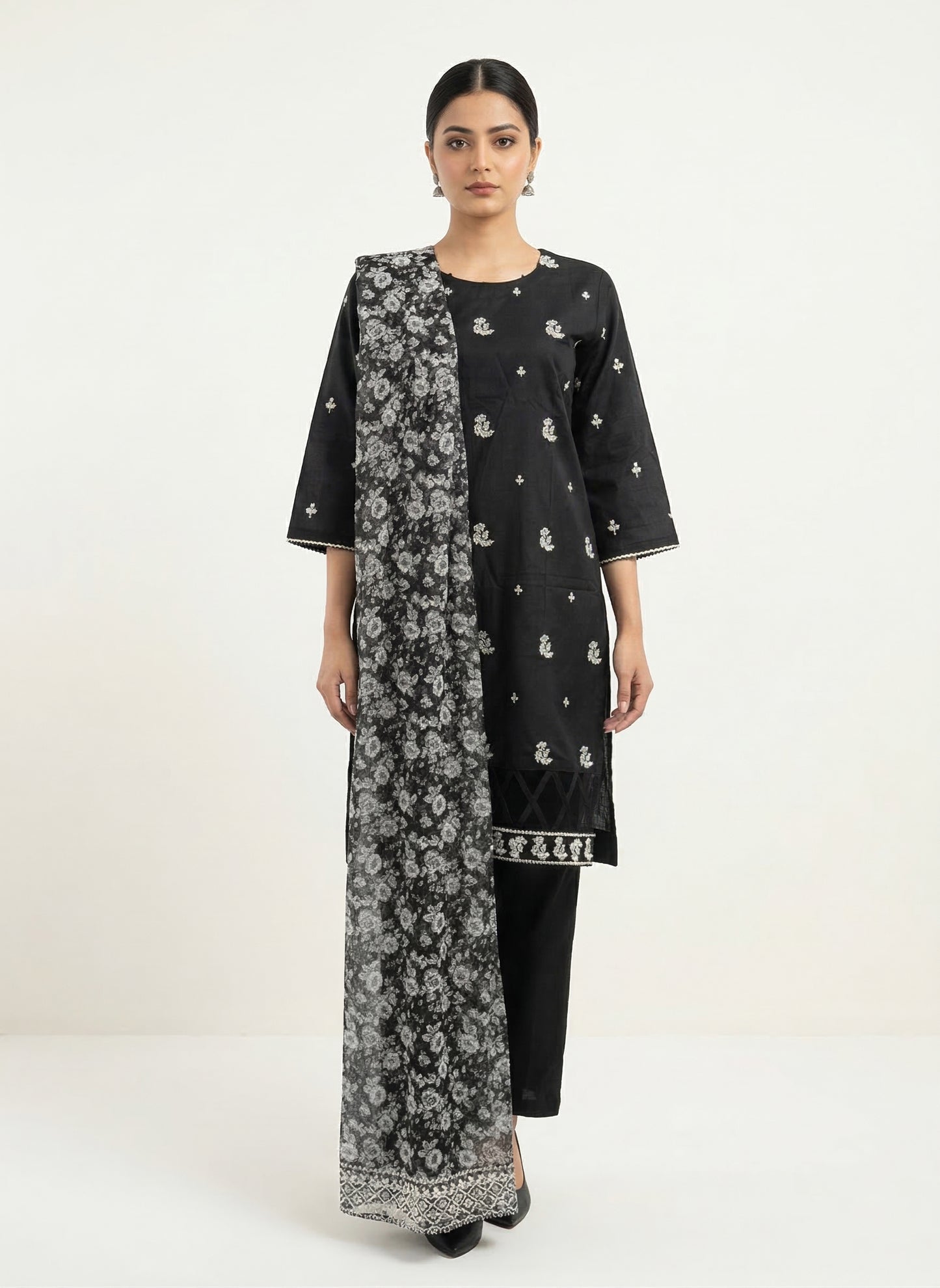 BLACK JACQUARD – 3 PIECE ELEGANT COLLECTION 2026